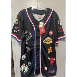 Ultra Game NBA All Team Logos Black Short Sleeve Shirt Men's Medium NWT